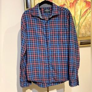 Rodd and Gunn Button Up - Sports Fit.